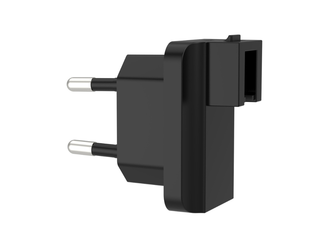 Buy URTECH 67W GaN Travel Charger | Global Plugs | in Qatar