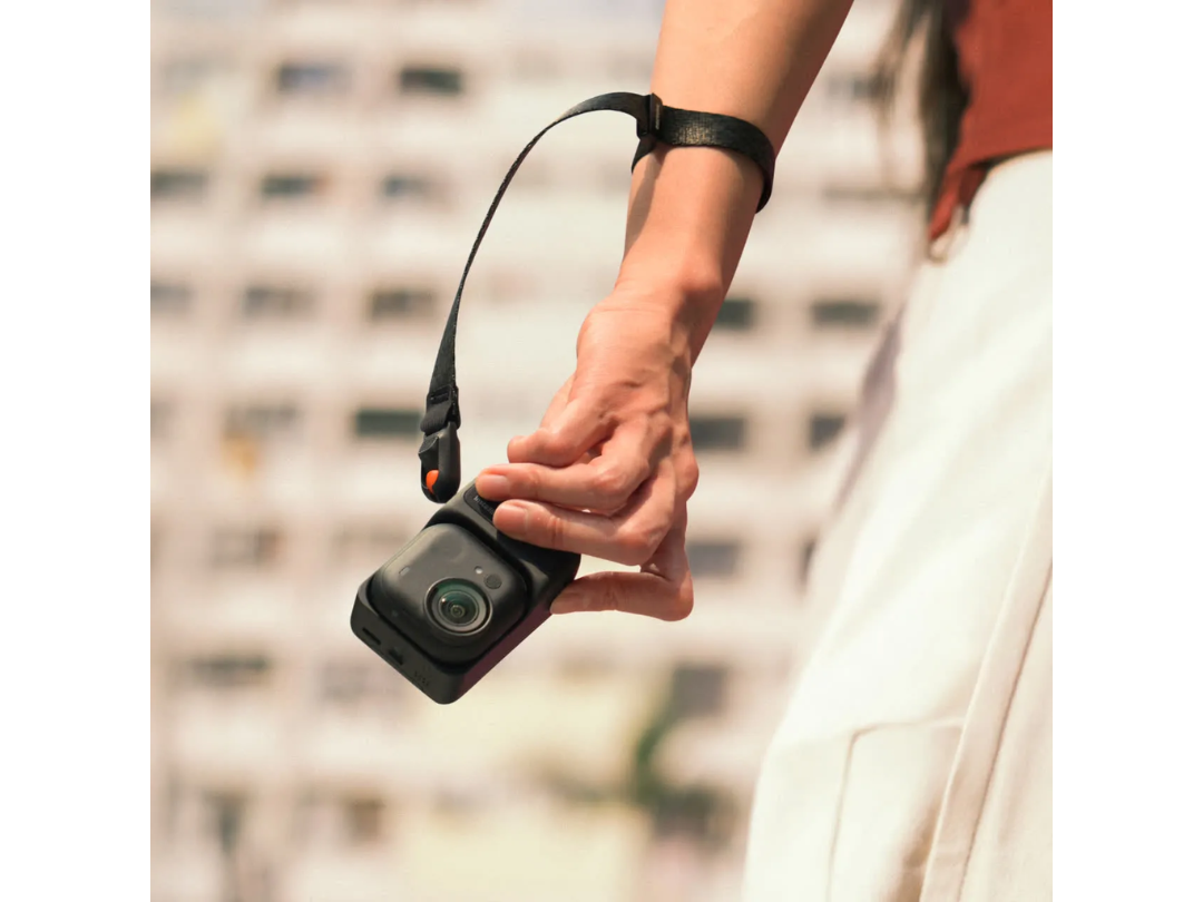 Insta360 GO Ultra Quick Release Wrist Strap – Secure POV Grip | Qatar