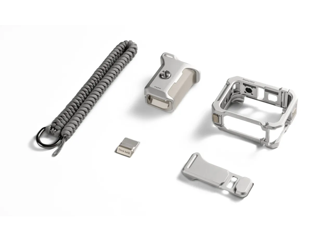 Buy Insta360 Xplorer Grip Kit Ace Pro 2 / Ace Pro in Qatar
